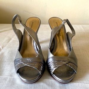 Antonio Melani Leather Open Toe Slingback Sandals. Size 8